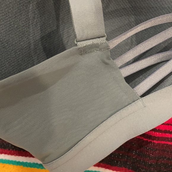 Victoria’s Secret Sports Bra - Picture 3 of 4